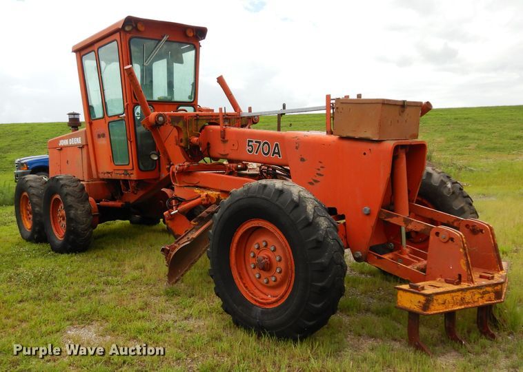 image for item DJ4317 1982 John Deere 570A  motor grader