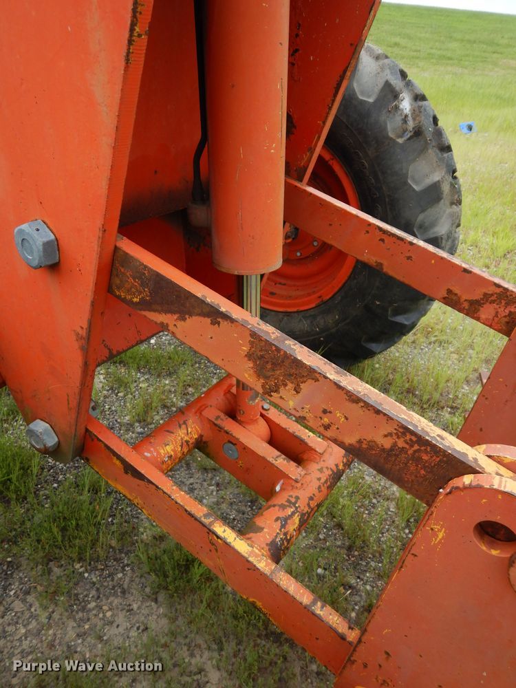 image for item DJ4317 1982 John Deere 570A  motor grader