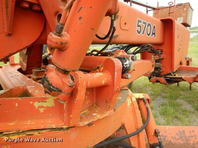 image for item DJ4317 1982 John Deere 570A  motor grader