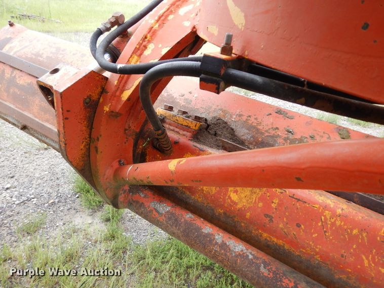 image for item DJ4317 1982 John Deere 570A  motor grader