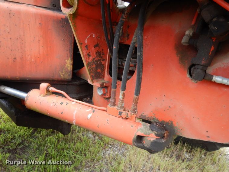 image for item DJ4317 1982 John Deere 570A  motor grader