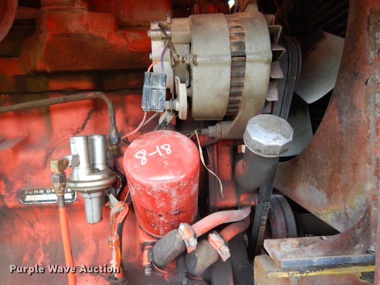 image for item DJ4317 1982 John Deere 570A  motor grader