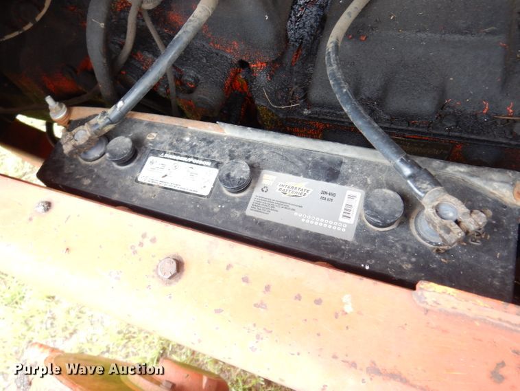 image for item DJ4317 1982 John Deere 570A  motor grader