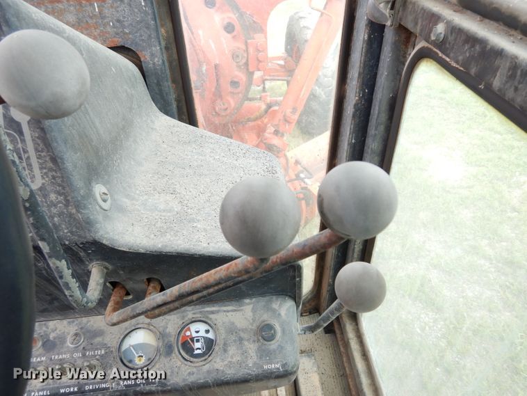 image for item DJ4317 1982 John Deere 570A  motor grader