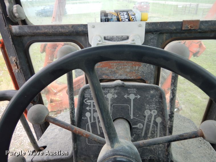 image for item DJ4317 1982 John Deere 570A  motor grader