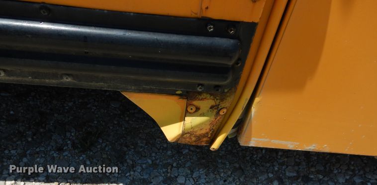 image for item DJ4338 2001 GMC Savana G3500  Thomas school bus