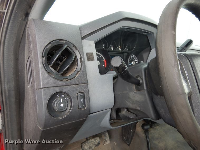 image for item DJ4357 2011 Ford F550 Super Duty XL  truck cab and chassis