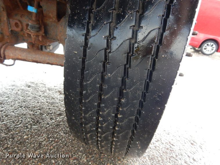 image for item DJ4357 2011 Ford F550 Super Duty XL  truck cab and chassis