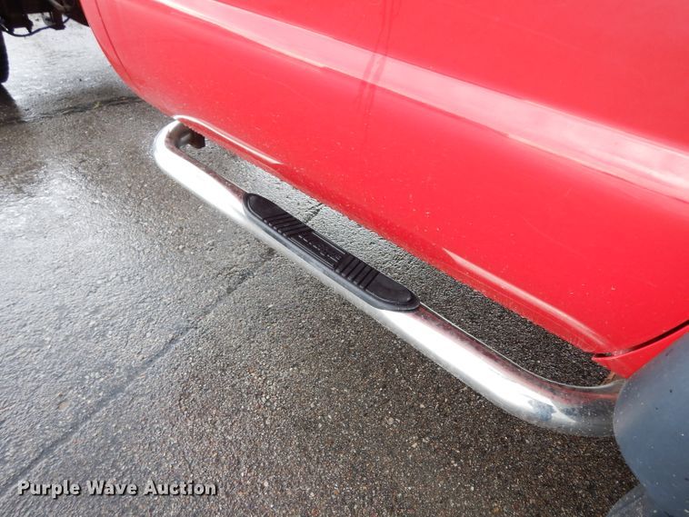 image for item DJ4357 2011 Ford F550 Super Duty XL  truck cab and chassis