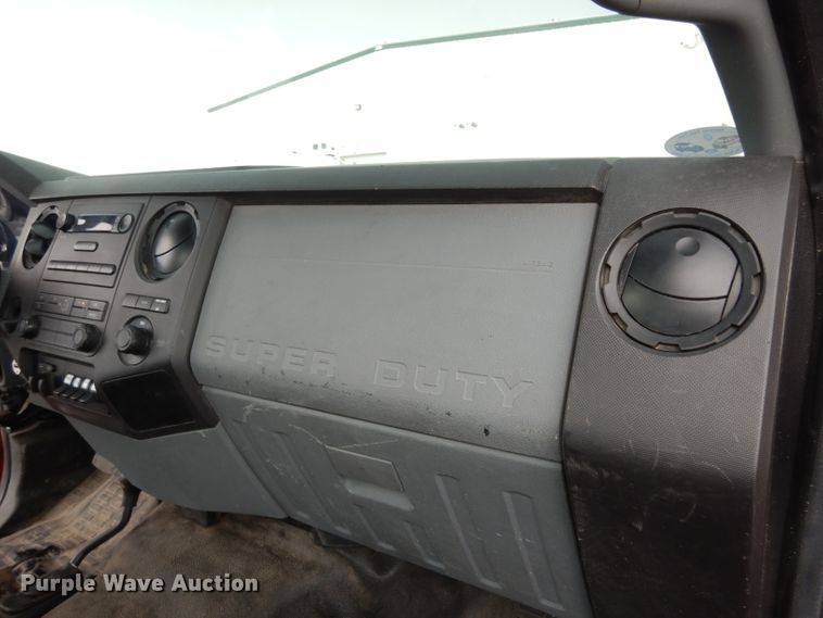 image for item DJ4357 2011 Ford F550 Super Duty XL  truck cab and chassis