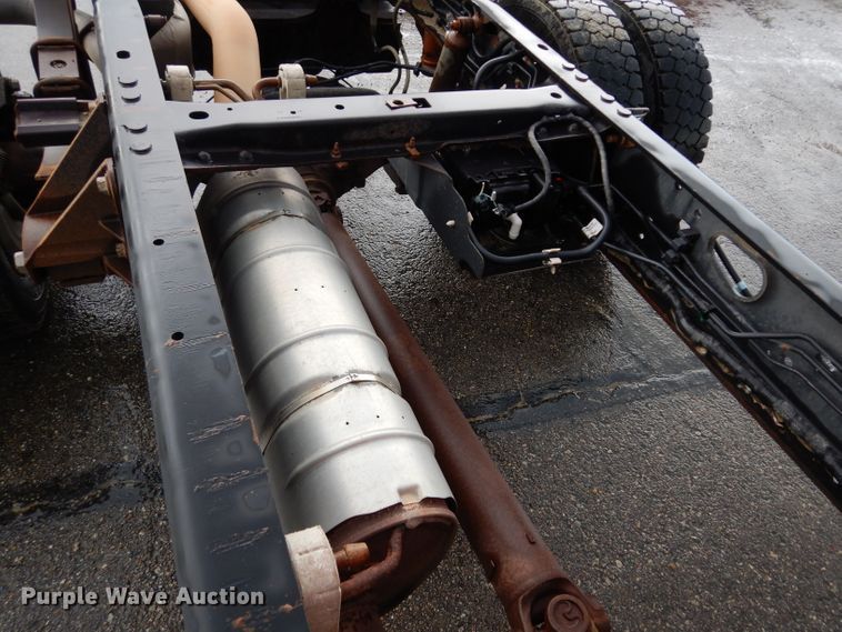 image for item DJ4357 2011 Ford F550 Super Duty XL  truck cab and chassis