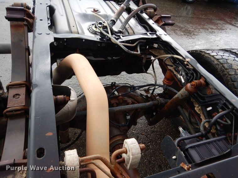 image for item DJ4357 2011 Ford F550 Super Duty XL  truck cab and chassis