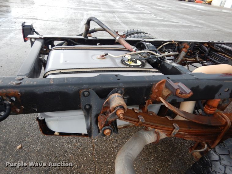 image for item DJ4357 2011 Ford F550 Super Duty XL  truck cab and chassis