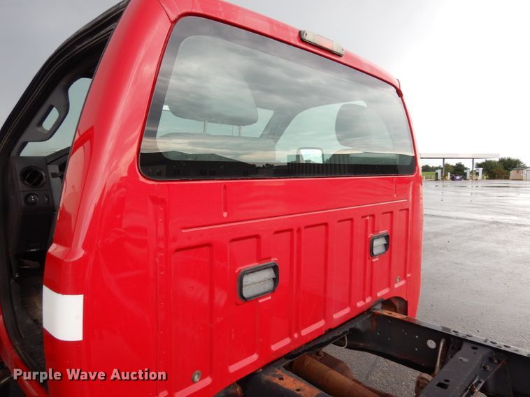 image for item DJ4357 2011 Ford F550 Super Duty XL  truck cab and chassis