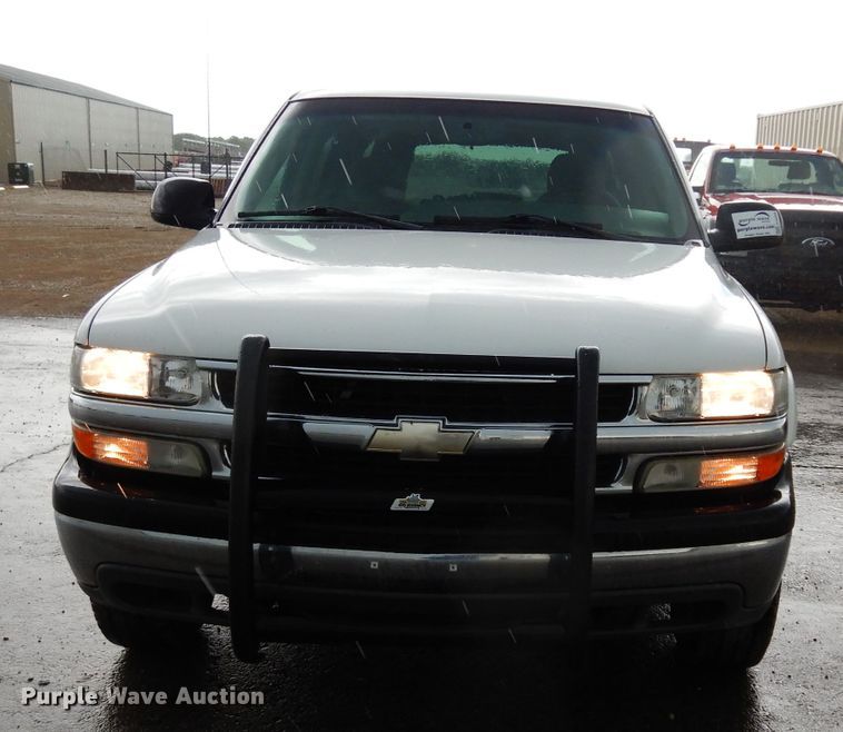 image for item DJ4358 2005 Chevrolet Suburban 2500  SUV