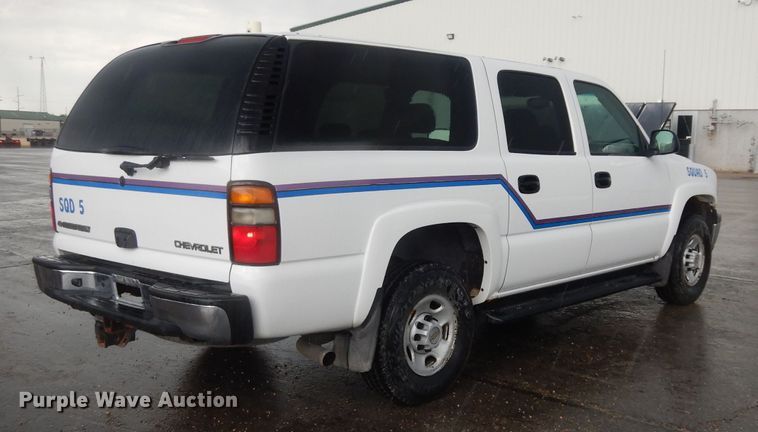 image for item DJ4358 2005 Chevrolet Suburban 2500  SUV