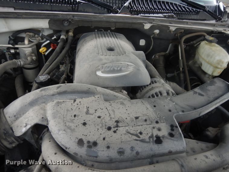 image for item DJ4358 2005 Chevrolet Suburban 2500  SUV