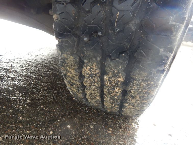 image for item DJ4358 2005 Chevrolet Suburban 2500  SUV