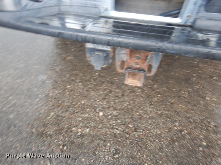 image for item DJ4358 2005 Chevrolet Suburban 2500  SUV