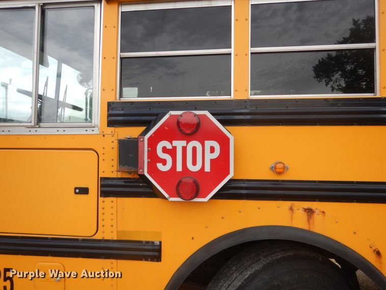 image for item FK9302 2006 Thomas Built Saf-T-Liner MVP EF  school bus