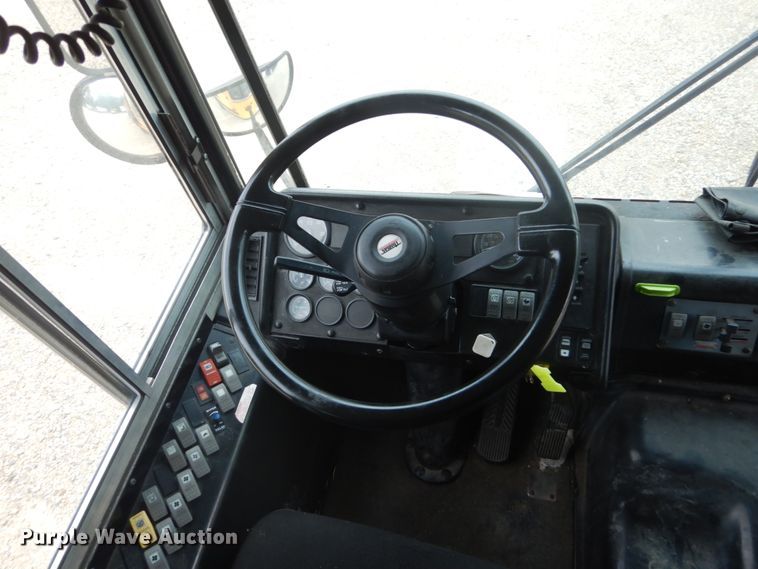 image for item FK9302 2006 Thomas Built Saf-T-Liner MVP EF  school bus