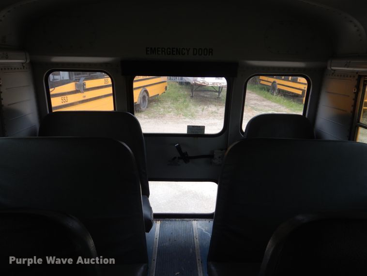 image for item FK9302 2006 Thomas Built Saf-T-Liner MVP EF  school bus