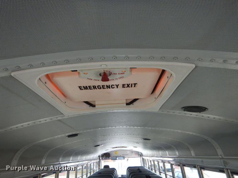 image for item FK9302 2006 Thomas Built Saf-T-Liner MVP EF  school bus