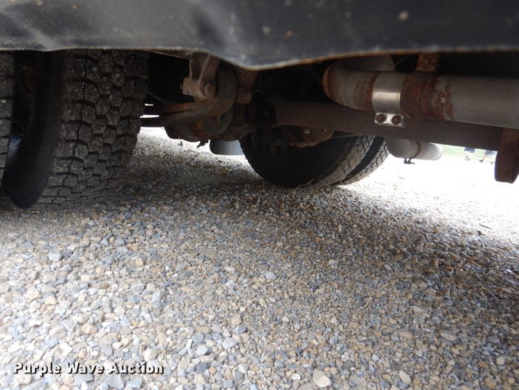 image for item FK9302 2006 Thomas Built Saf-T-Liner MVP EF  school bus