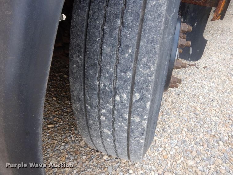 image for item FK9302 2006 Thomas Built Saf-T-Liner MVP EF  school bus