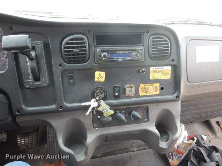 image for item FK9303 2009 Freightliner Thomas Built  school bus