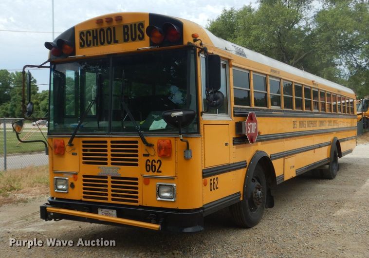 image for item FK9326 2003 Thomas Built Saf-T-Liner MVP EF  school bus