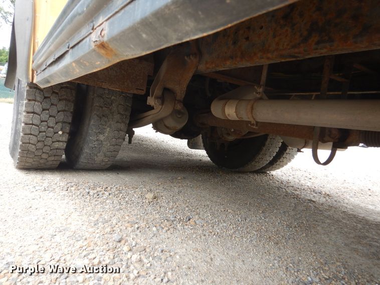 image for item FK9326 2003 Thomas Built Saf-T-Liner MVP EF  school bus