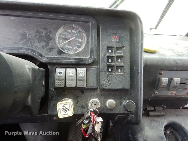 image for item FK9326 2003 Thomas Built Saf-T-Liner MVP EF  school bus