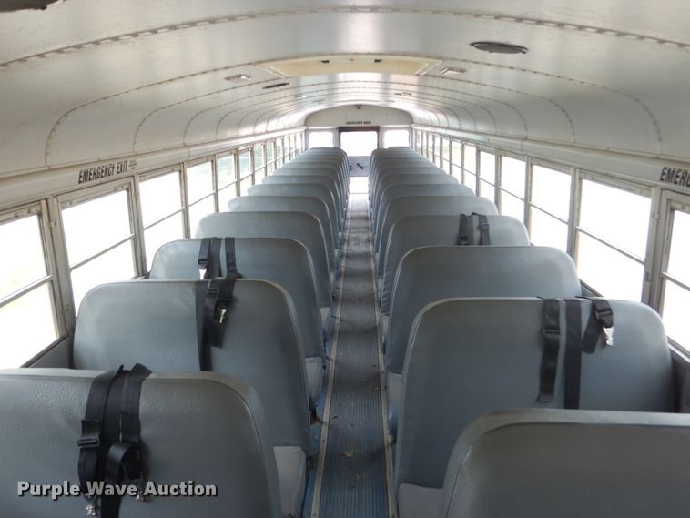 image for item FK9326 2003 Thomas Built Saf-T-Liner MVP EF  school bus