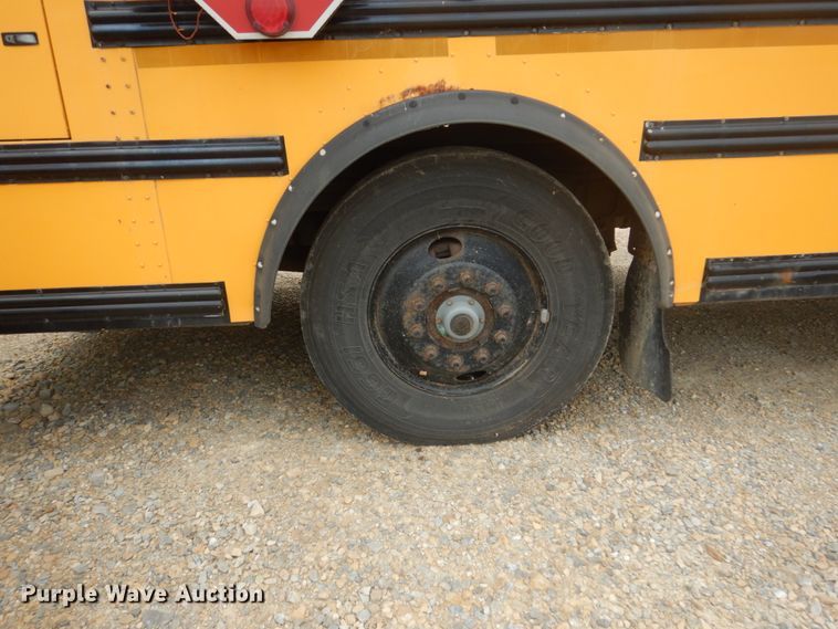 image for item FK9326 2003 Thomas Built Saf-T-Liner MVP EF  school bus