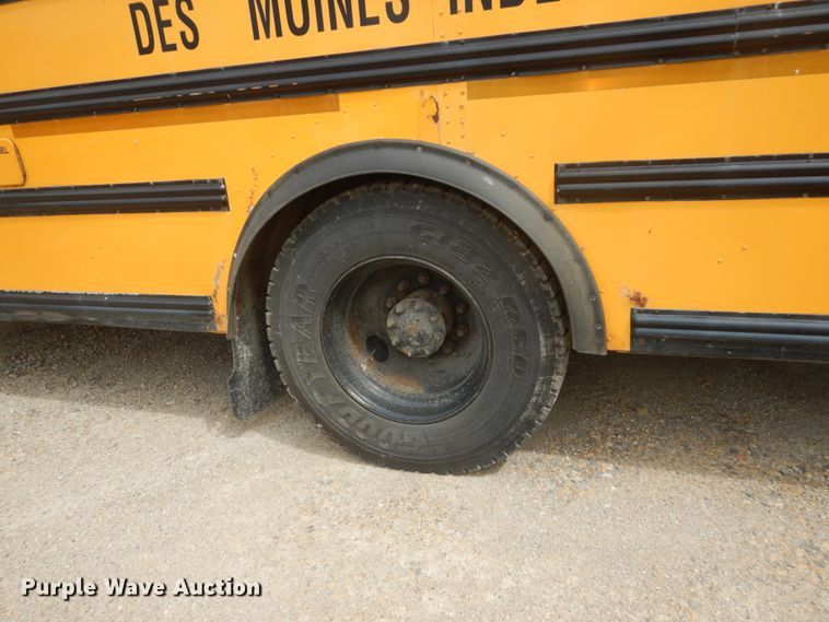 image for item FK9326 2003 Thomas Built Saf-T-Liner MVP EF  school bus