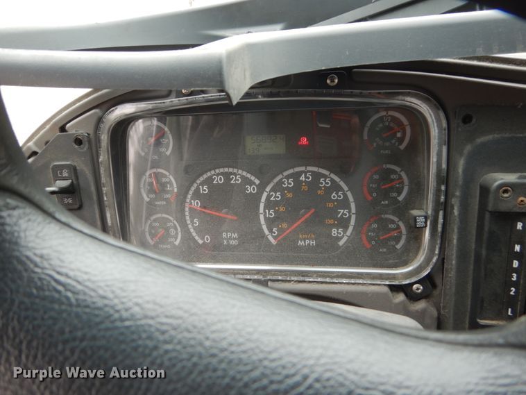 image for item FK9327 2009 Freightliner Thomas Built  school bus