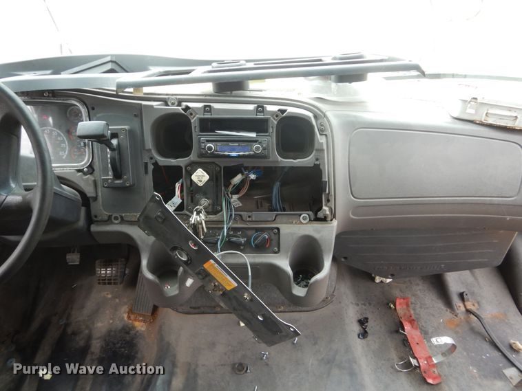 image for item FK9327 2009 Freightliner Thomas Built  school bus