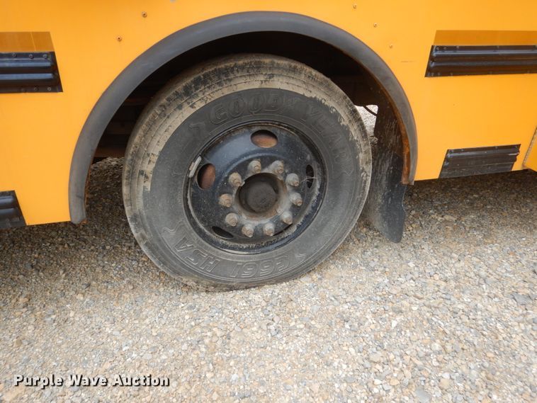 image for item FK9330 2006 Thomas Built Saf-T-Liner MVP EF  school bus