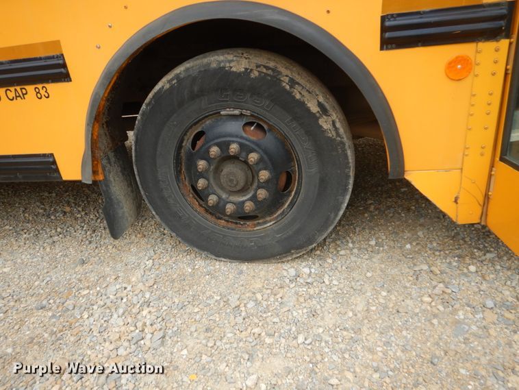 image for item FK9330 2006 Thomas Built Saf-T-Liner MVP EF  school bus