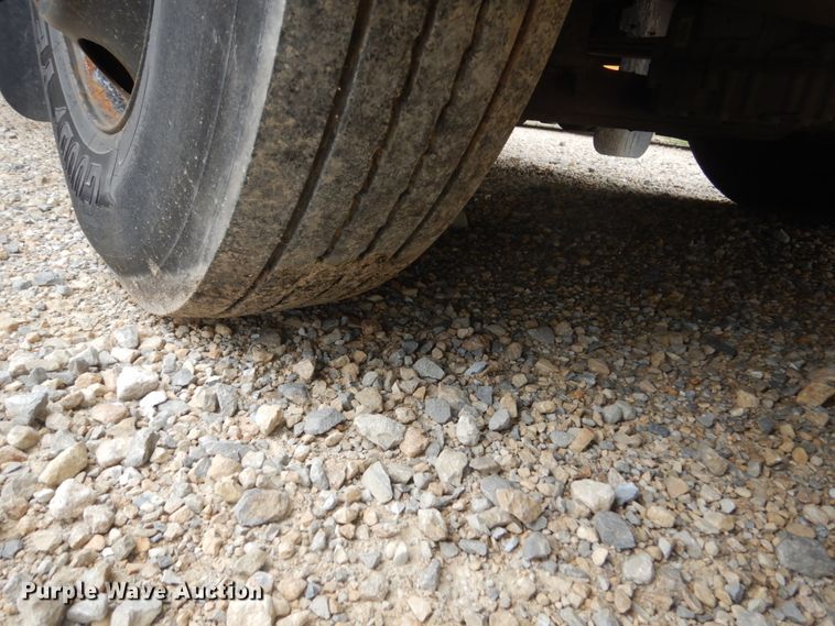 image for item FK9330 2006 Thomas Built Saf-T-Liner MVP EF  school bus