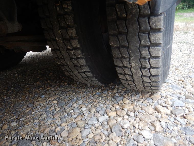 image for item FK9331 2007 Freightliner Thomas Built  school bus