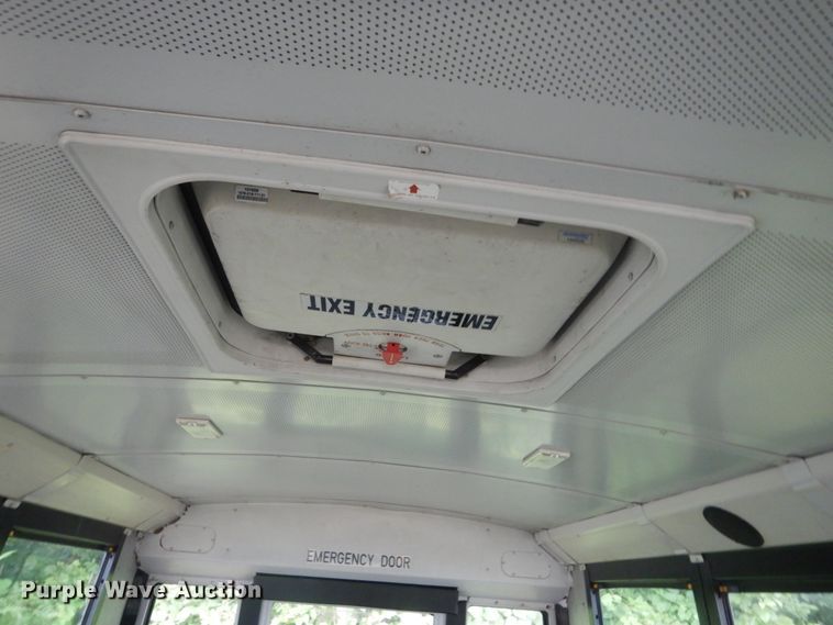 image for item FK9332 2007 Freightliner Thomas Built  school bus