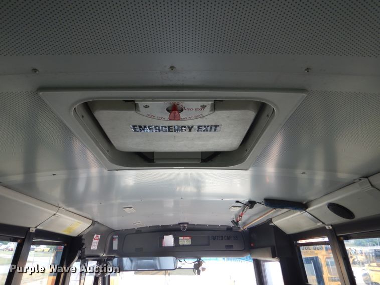 image for item FK9332 2007 Freightliner Thomas Built  school bus