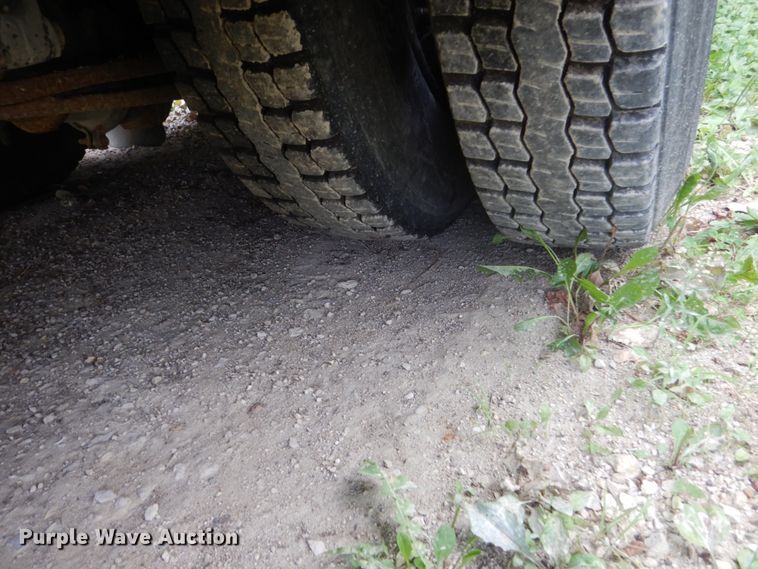 image for item FK9332 2007 Freightliner Thomas Built  school bus