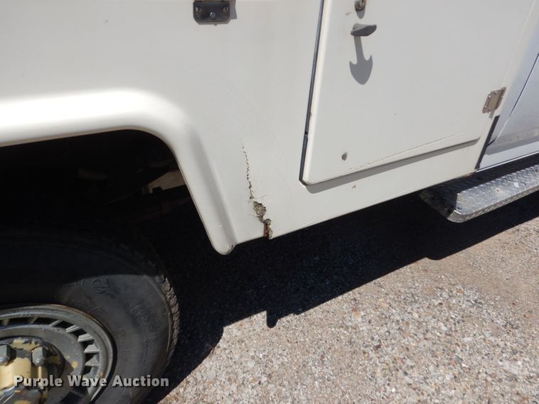 image for item FK9421 1993 Ford F250  utility bed pickup truck