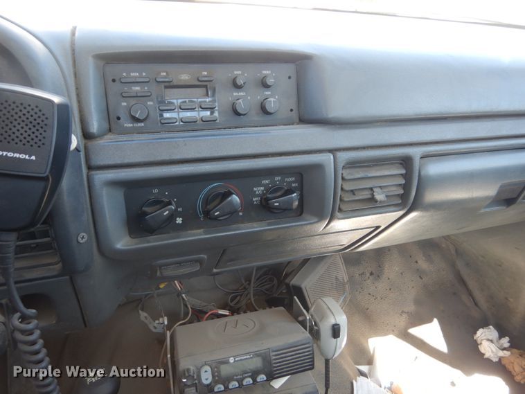 image for item FK9421 1993 Ford F250  utility bed pickup truck