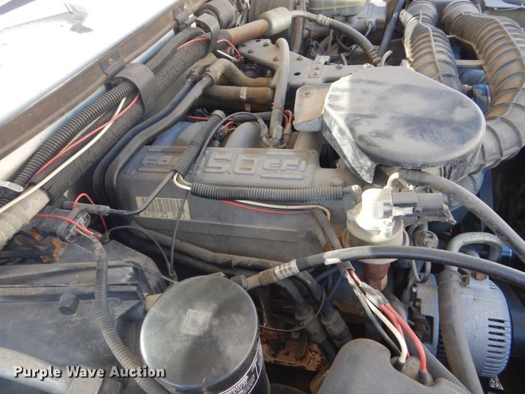 image for item FK9421 1993 Ford F250  utility bed pickup truck