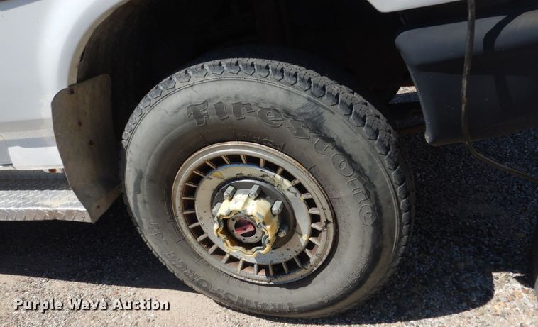 image for item FK9421 1993 Ford F250  utility bed pickup truck