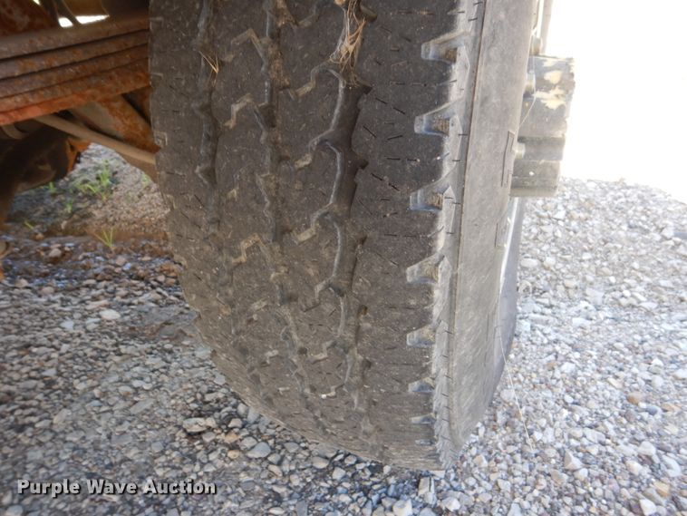 image for item FK9421 1993 Ford F250  utility bed pickup truck